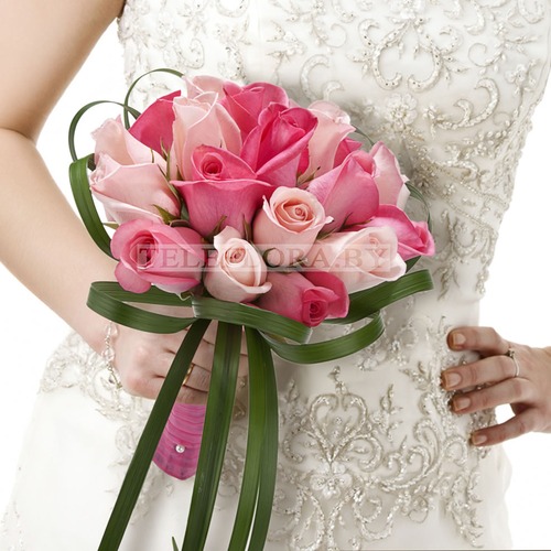 Свадебный букет из роз микс "Идиллия"