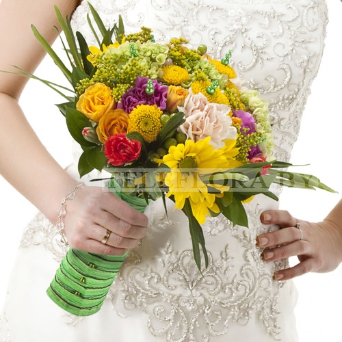 Свадебный букет из хризантем "Цветочное ассорти"